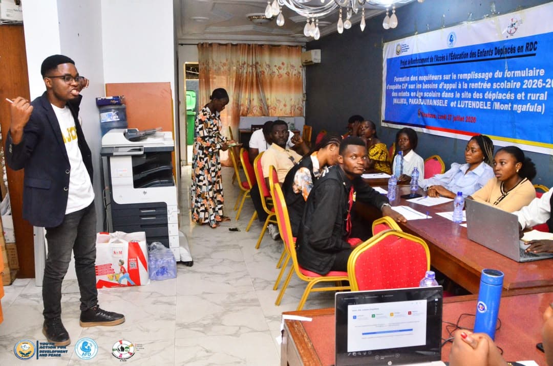 Formation des enqueteurs sur le formulaire CAP a Kinshasa.